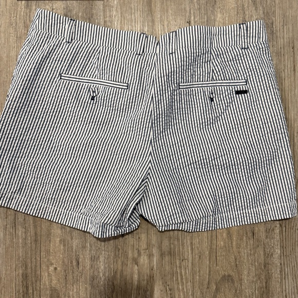 Armani Exchange Shorts - Picture 2 of 5